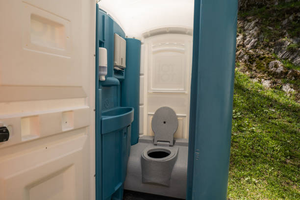 Best Porta potty cleaning services  in Georgetown, CT
